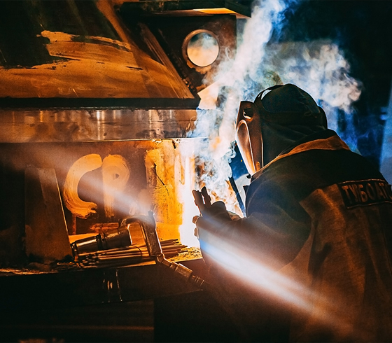 專注于PUR熱熔膠復(fù)合機(jī)產(chǎn)品研發(fā)